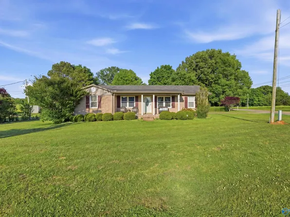 13741 Section Line Rd, Elkmont, AL 35620