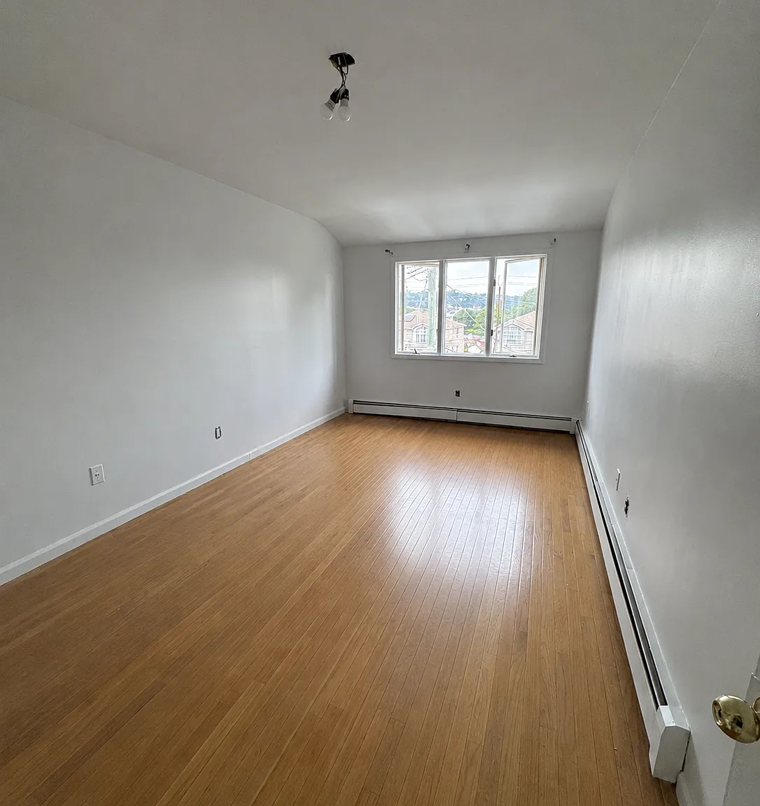 3 bed, 2.5 bath, 1500 sqft, $3,200 — Photo 4