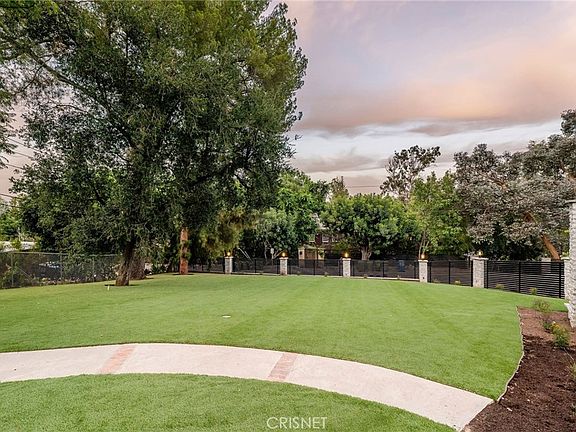5th image of 4641 Caritina Dr