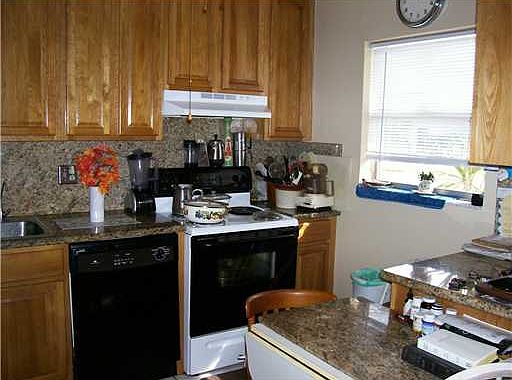 4th image of 179 Lake Carol Dr