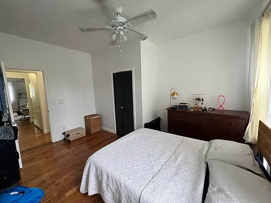 Rented by null | media 8