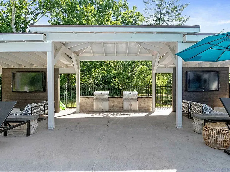 Outdoor Grilling Stations