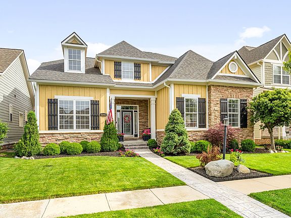 2nd image of 6240 Edenshall Ln