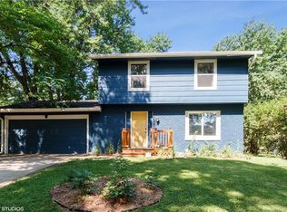 8838 Woodmayr Dr, Norwalk, IA 50211