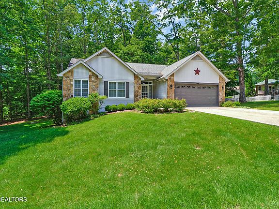 2nd image of 104 Glenwood Dr