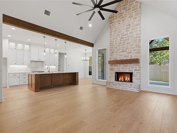 4th image of 4641 River Valley Dr