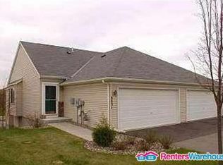 8831 Coppersmith Ct, Inver Grove Heights, MN 55076