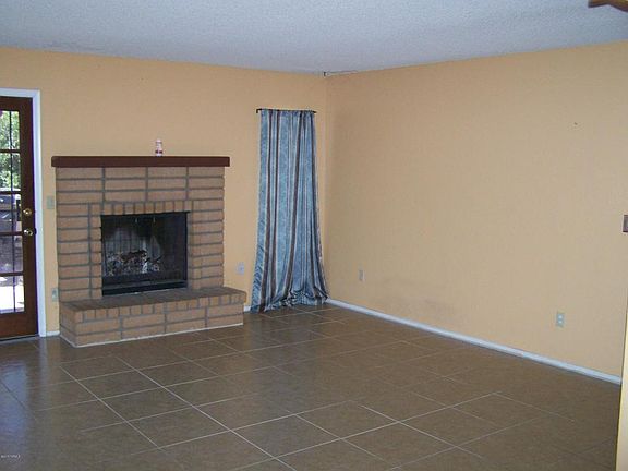 4th image of 6240 N Clove Pl