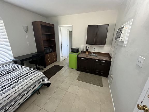 4th image of 73636 Cactus Dr #G