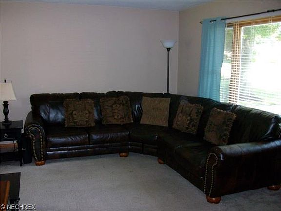 3rd image of 1420 Harden Dr