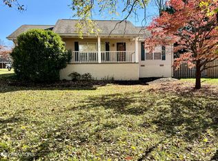 1710 Sevierville Rd, Maryville, TN 37804