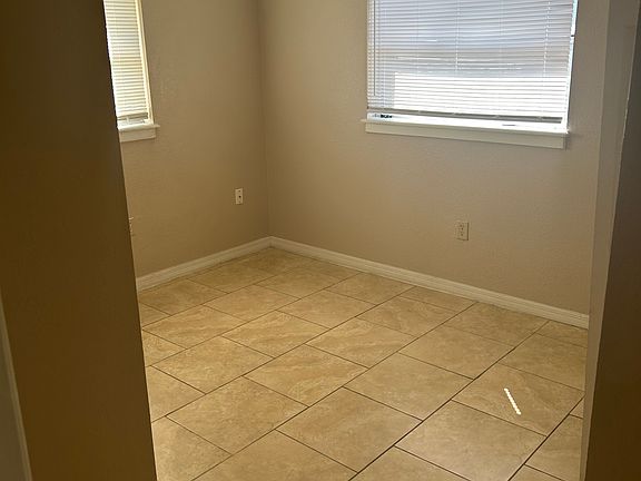2nd image of 313 N 6th St