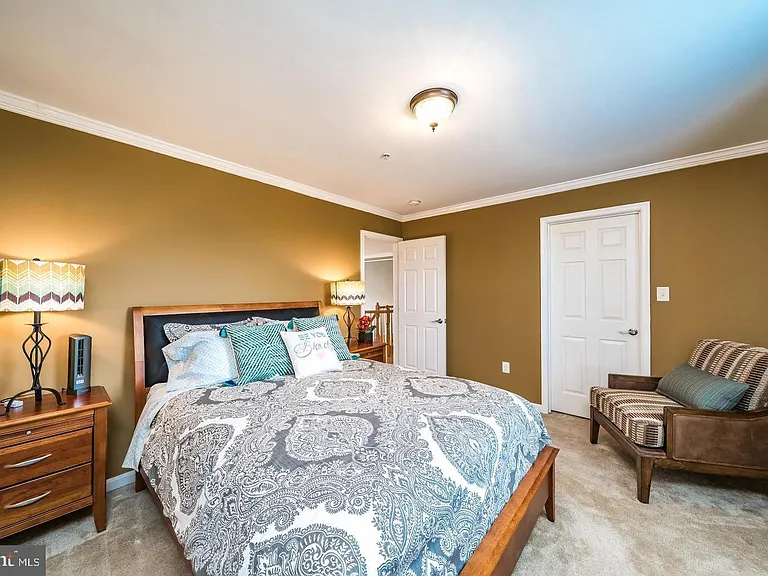 1401 Windjammer Ct — Photo 52
