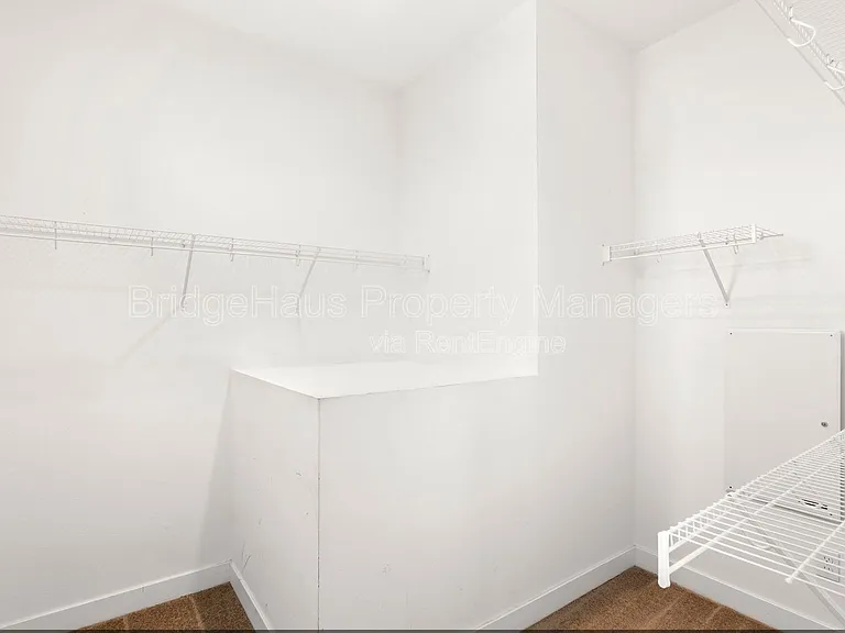 721 Shoreline Rd — Photo 26