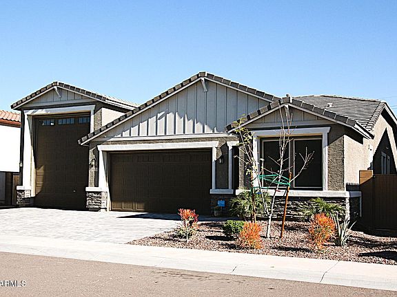3rd image of 925 S 107TH Drive