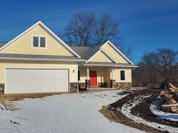 4586 Shinnecock Ct, Egg Harbor, WI 54209
