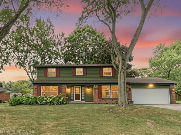 29859 Club House Ln, Farmington Hills, MI 48334