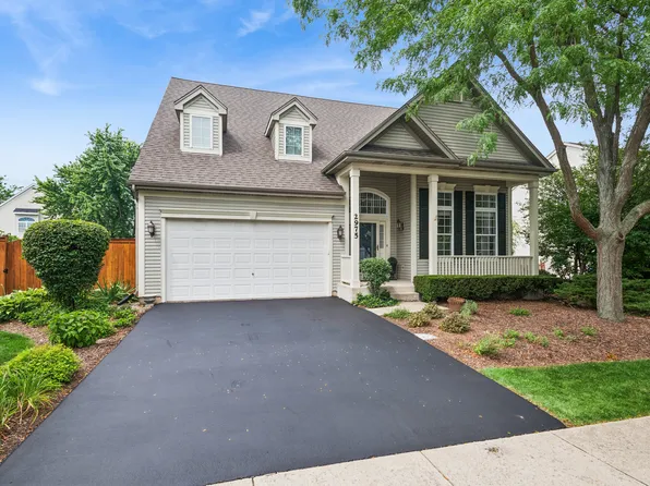 2975 Adamson Dr, Geneva, IL 60134