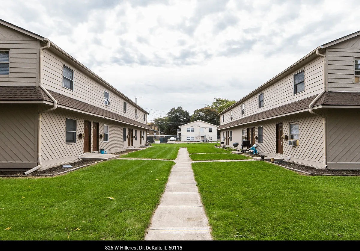 3 bed, 960 sqft, $1,375 — Photo 3