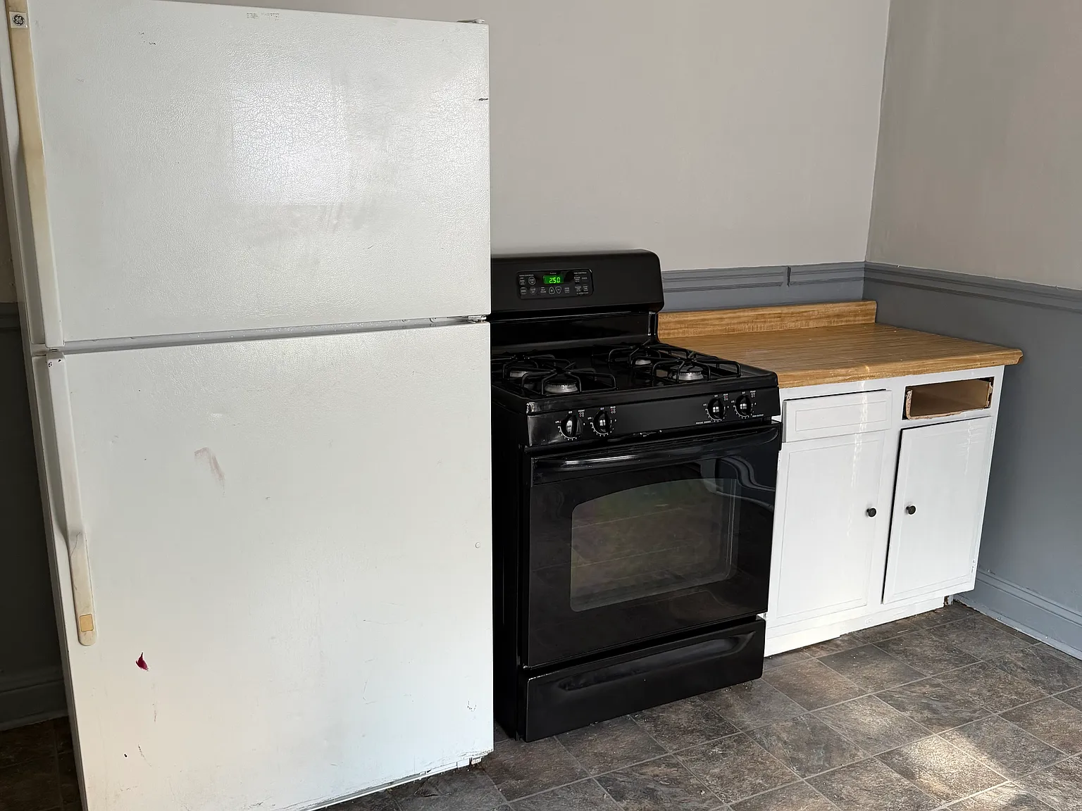 2 bed, 1000 sqft, $960 — Photo 3