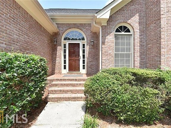 2nd image of 3860 Bridlewood Dr
