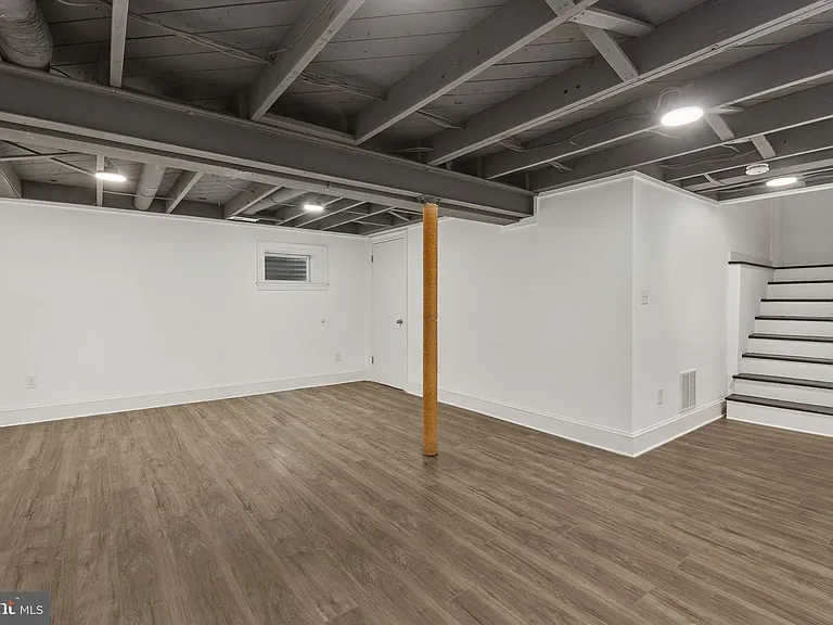 6901 Murray Ln — Photo 35