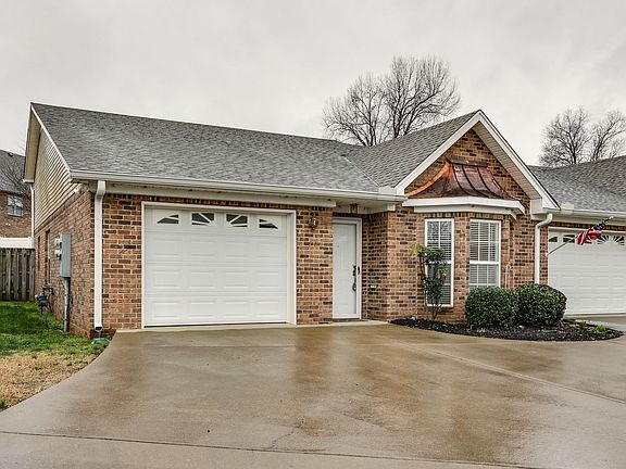 2nd image of 704 Forest Glen Cir