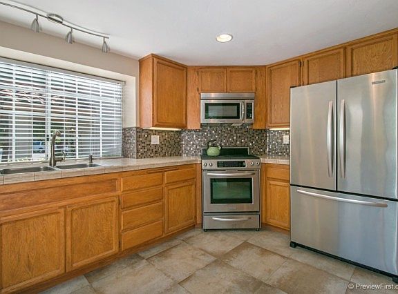 3rd image of 8734 Creekwood Ln