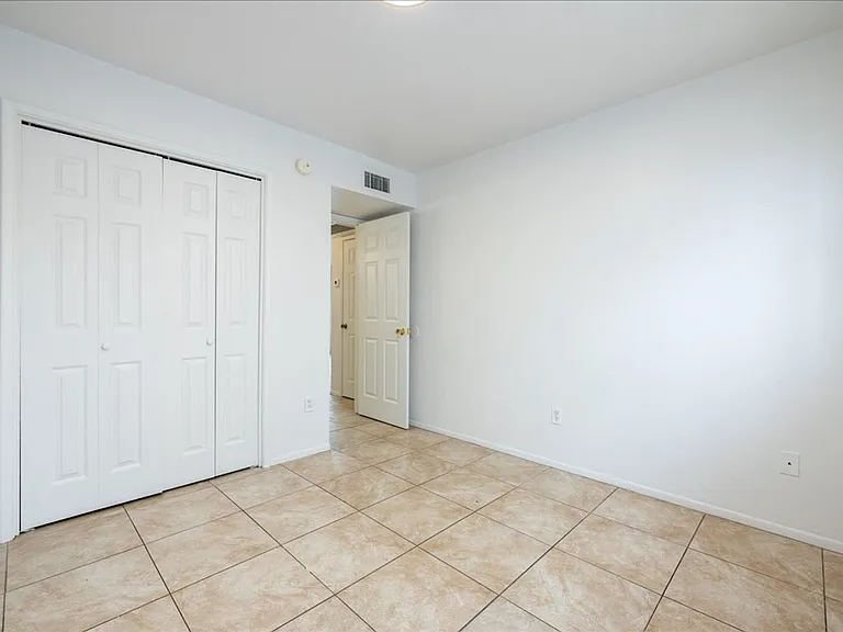 217-231 W Rillito St — Photo 16