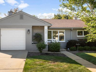 640 S Grove Ave, Barrington, IL, 60010