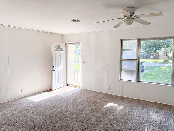 2nd image of 405 4th Ave