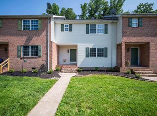 6322 Aracoma Rd, Huntington, WV 25705