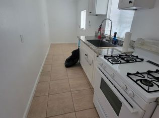 1706 Diane Dr, Bakersfield, CA 93308