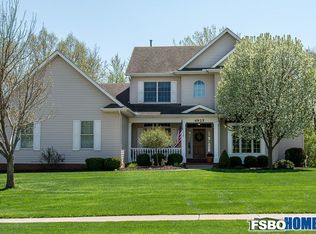 6925 Little Cabin Rd, Bettendorf, IA 52722