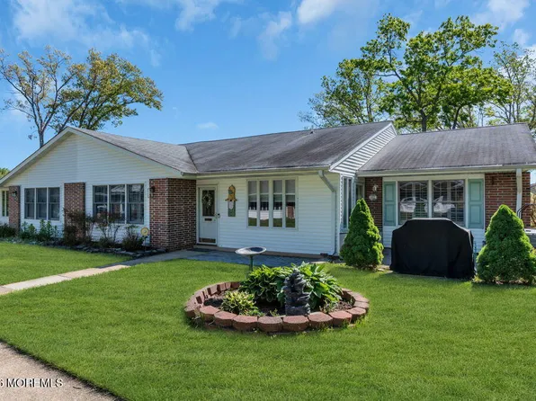 601B Lake Point Drive #601B, Lakewood, NJ 08701