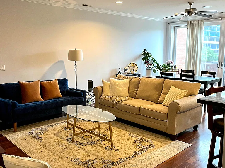 825 N Hudson Ave #4D — Photo 2