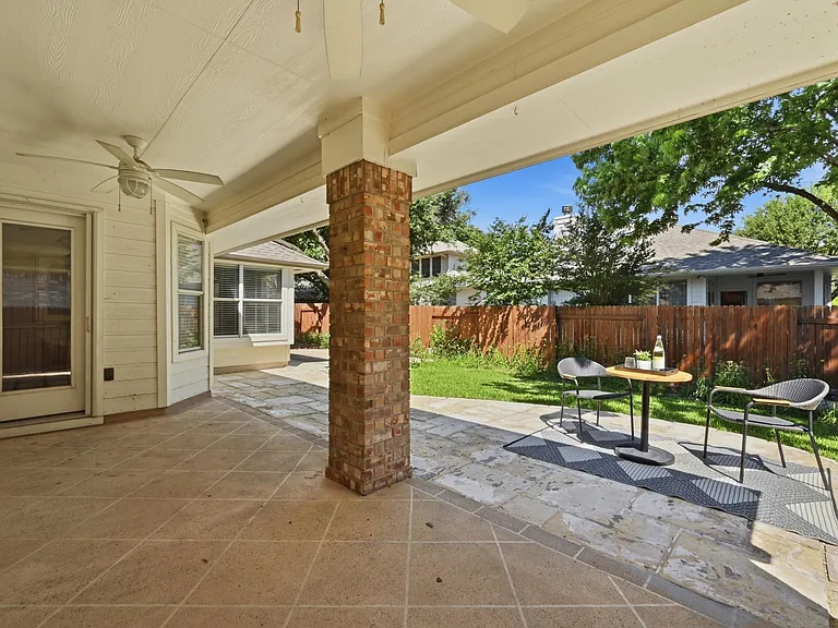 905 Hunters Creek Dr — Photo 28