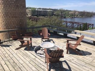 25 N River St, Batavia, IL 60510