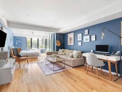 189 Avenue C APT 4C, New York, NY, 10009