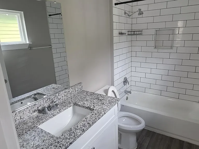 614 Chihuahua St — Photo 7