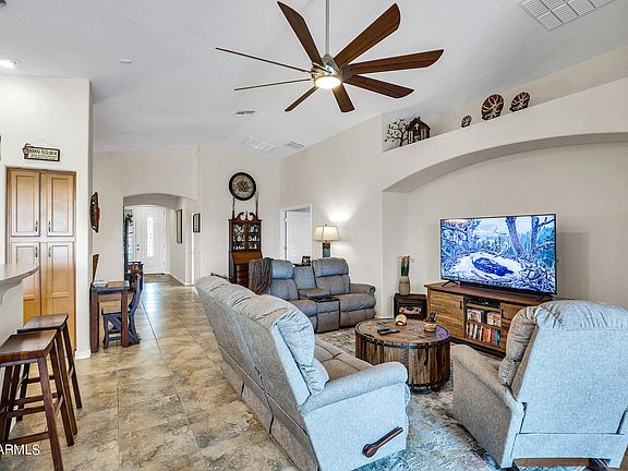 3rd image of 4425 W HEYERDAHL Drive