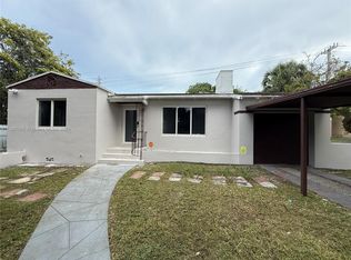 586 NW 48th St #2, Miami, FL 33127