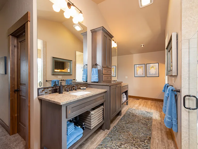 16855 Ponderosa Cascade Dr — Photo 30