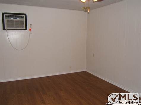4th image of 3718 Manchester Dr