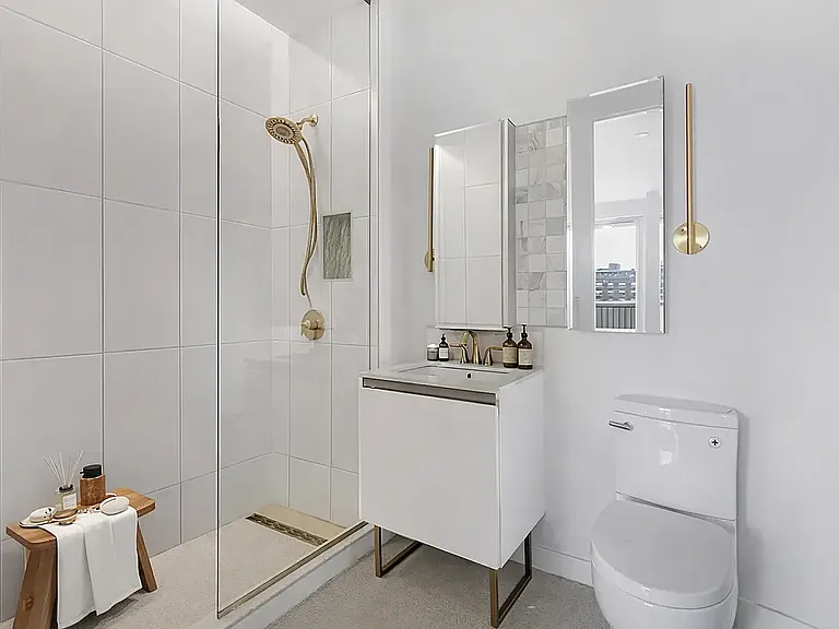 138-25 Barclay Ave #600 — Photo 8