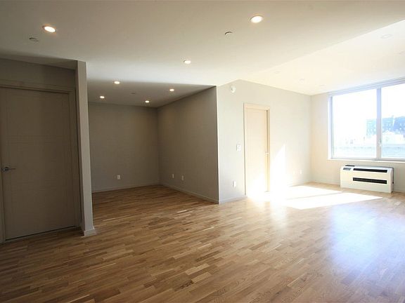 3rd image of 1511 Bedford Ave #5N