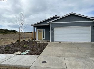 5170 Nopal St, Florence, OR 97439