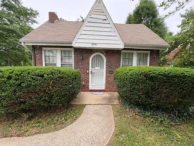 6743 Kenwood Dr — Photo 3