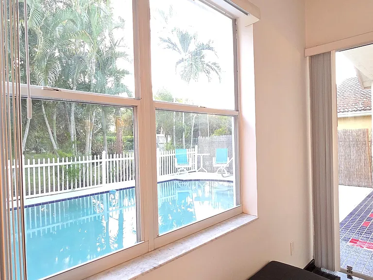 661 Lake Wellington Dr — Photo 36