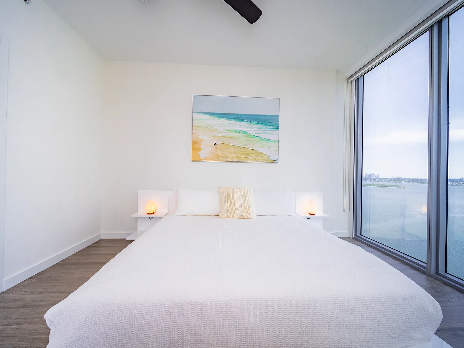 1 bed, 944 sqft, $4,600 — Photo 4